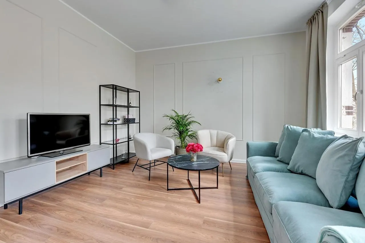 Lion Apartments - Capri 5 Min From The Beach Sopot 0*,  Polska