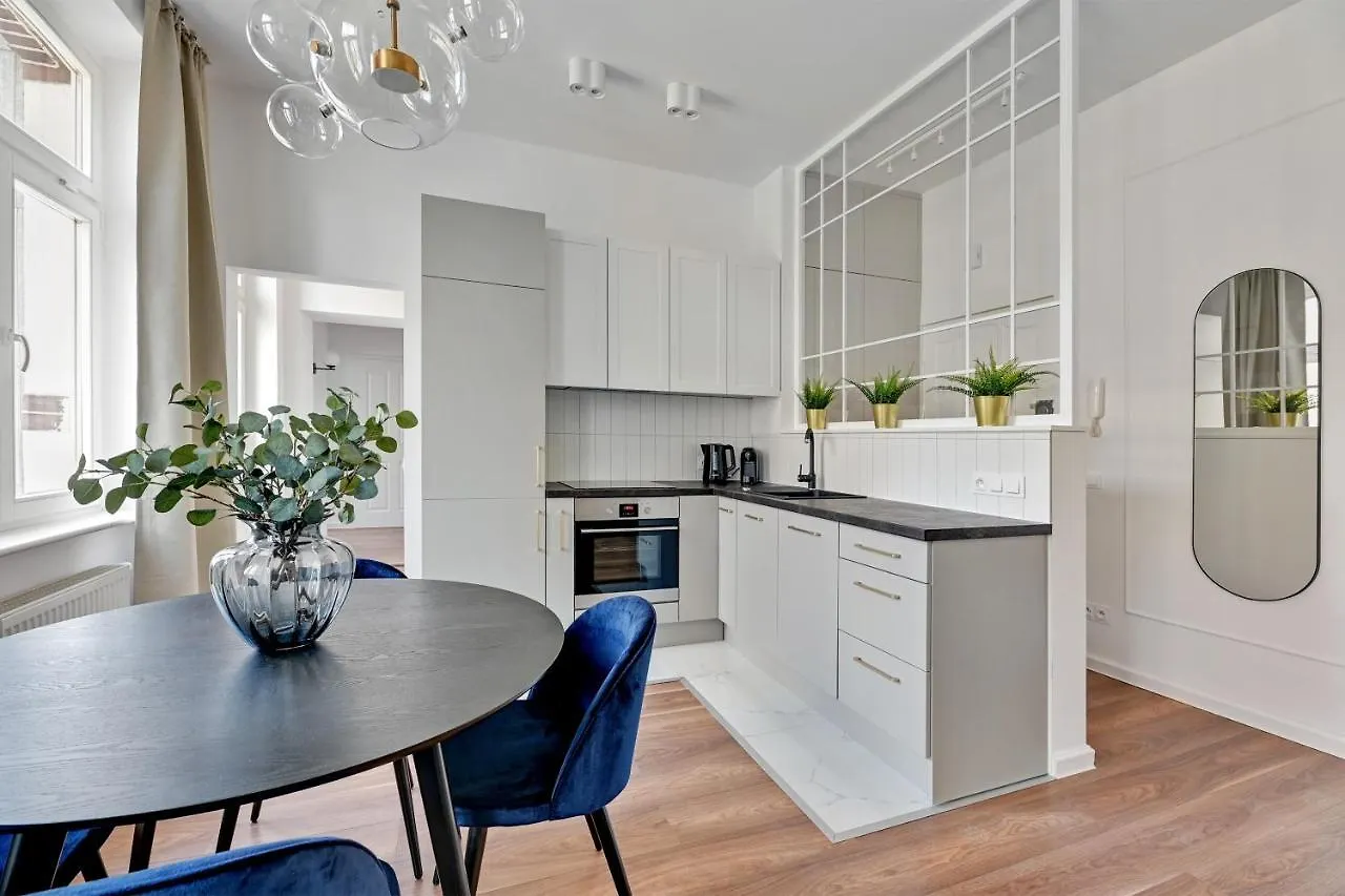 Lion Apartments - Capri 5 Min From The Beach Sopot Polska